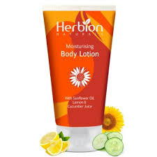 Herbion Naturals Moisturing Body Lotion 100ml (with Aumflower Oil, Lemon & Cucumber Juice))